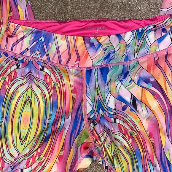 Hot Kiss, size medium leggings in excellent condition - Picture 3 of 8